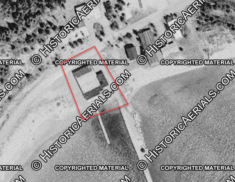 Larks Harbor Lodge Motel - 1971 Aerial (newer photo)